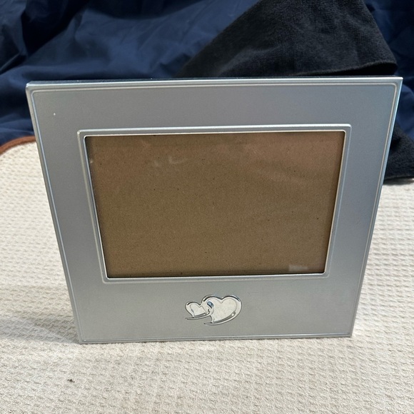 Silver color Photo Frame About 7”x8” with 4”x6”opening with 2 Hearts Entwined - Picture 1 of 7